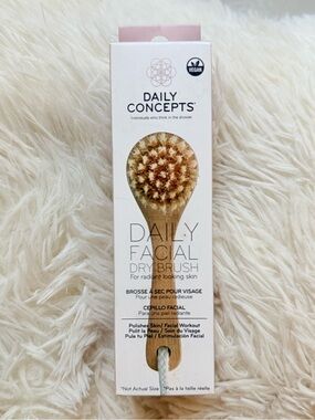 Daily Concepts Beige Facial Dry Brush for Gentle Exfoliation